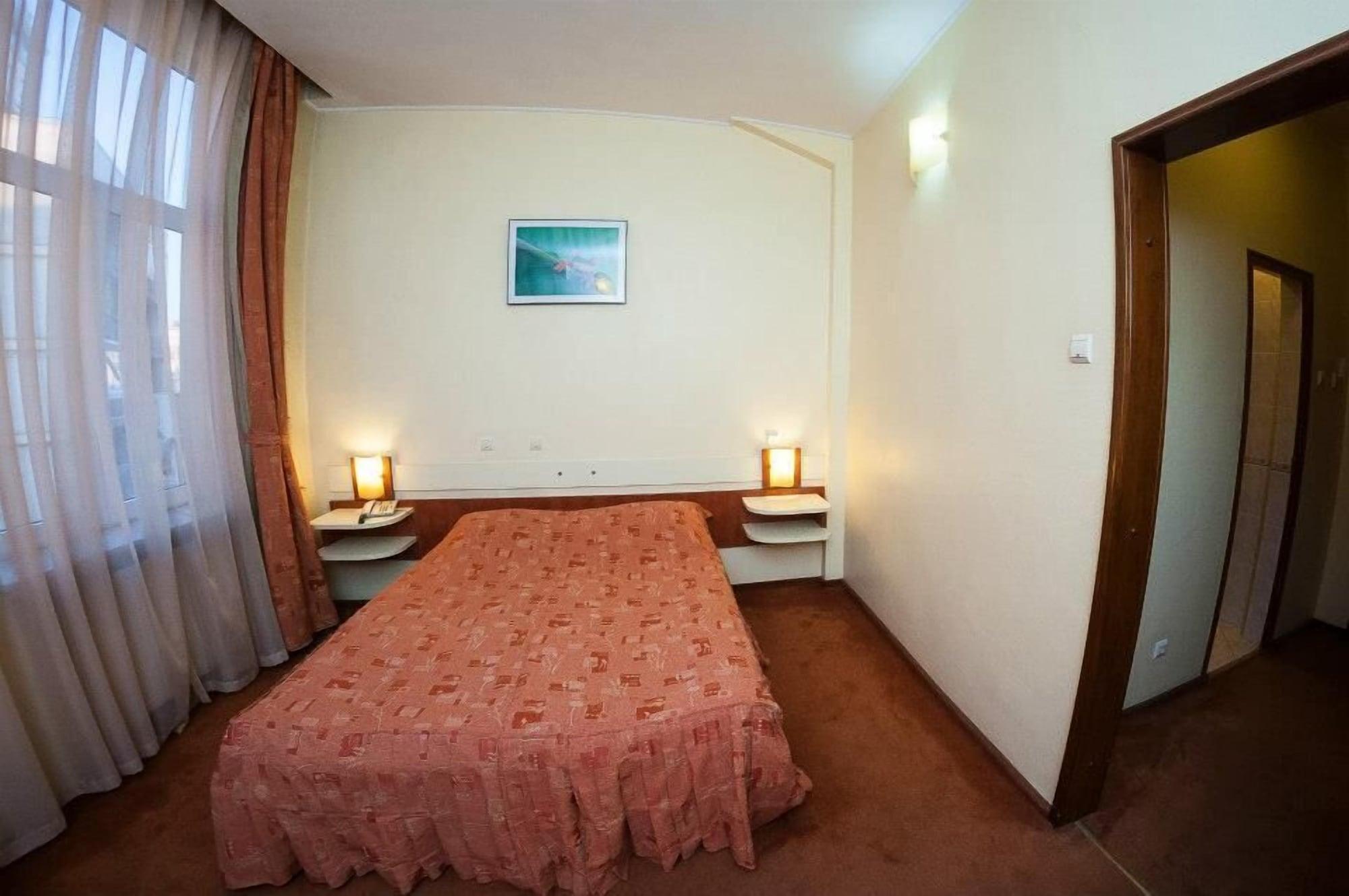 Hotel Astoria City Center Iasi Extérieur photo