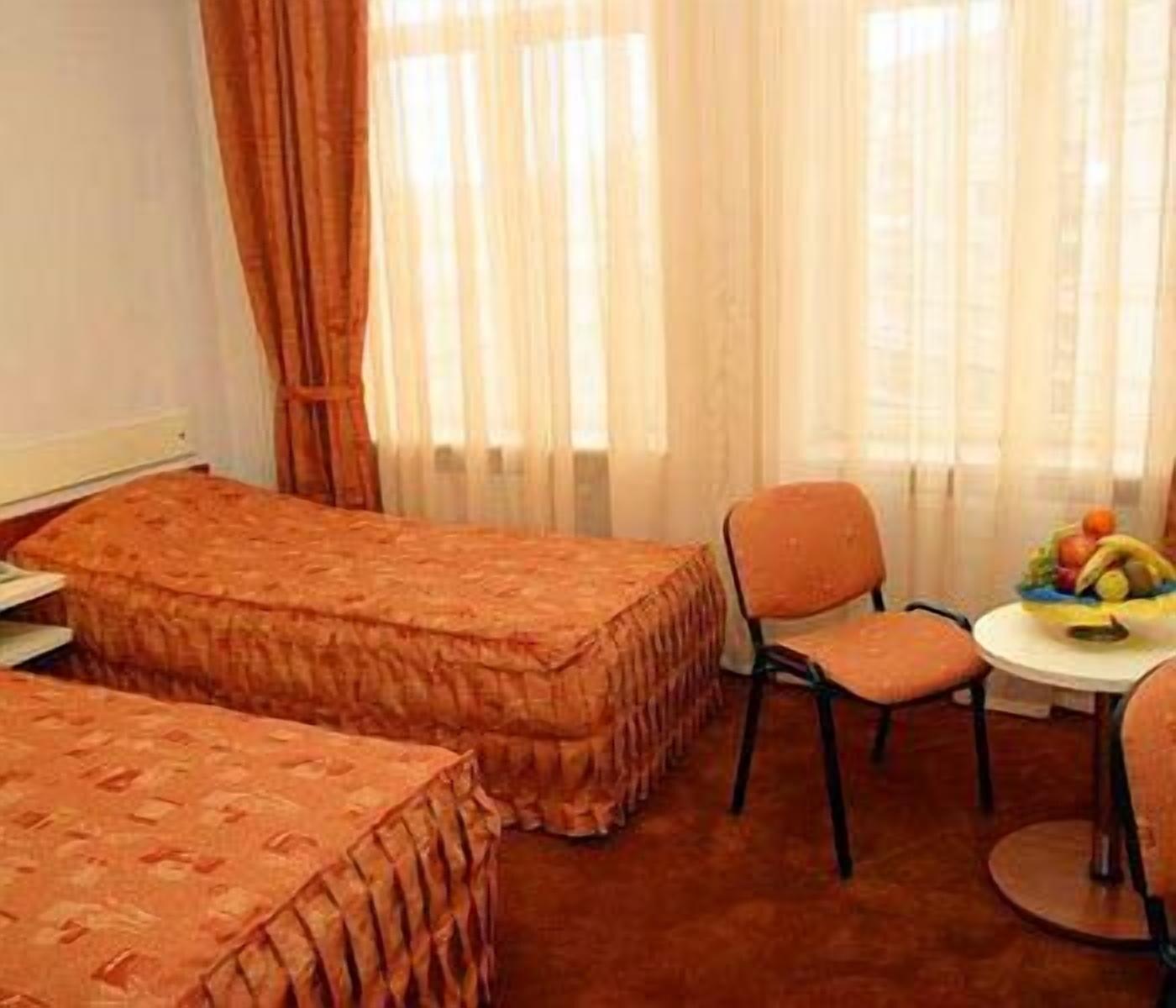 Hotel Astoria City Center Iasi Extérieur photo
