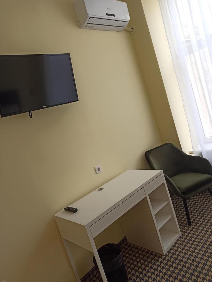 Hotel Astoria City Center Iasi Extérieur photo