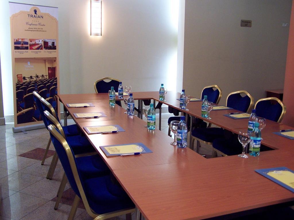 Hotel Astoria City Center Iasi Extérieur photo