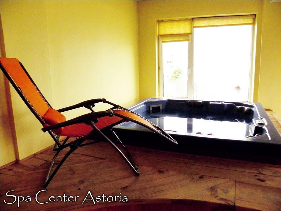 Hotel Astoria City Center Iasi Extérieur photo